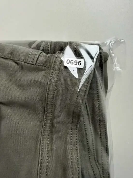 Buffalo David Bitton Womens Green Mid Rise Jean Size 16 - Picture 6 of 9